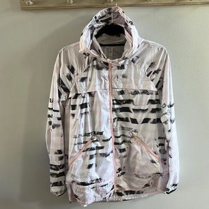 RARE lululemon miss misty 10 EUC striped-tropics 🌴💕